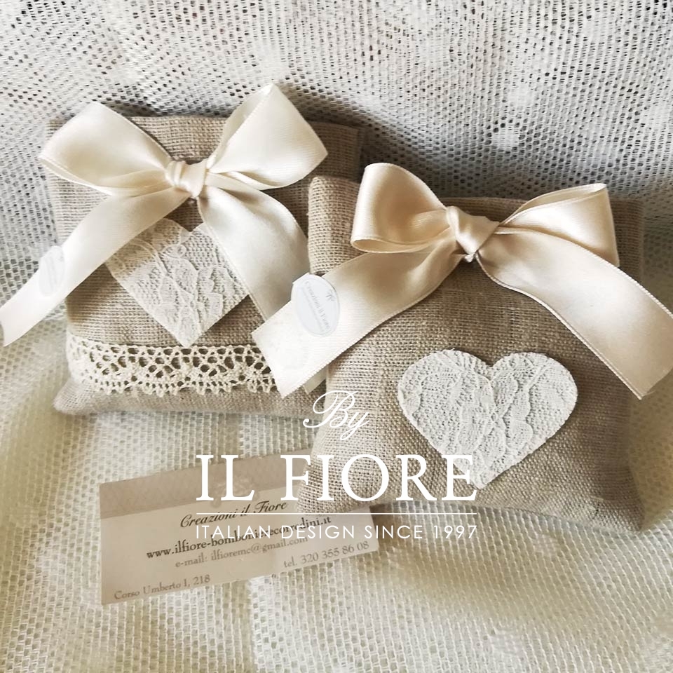 Bomboniera Matrimonio sacchetti portaconfetti con cuore Valentine thumb cover