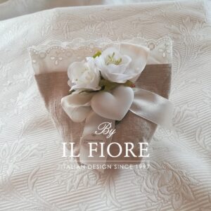 Bomboniere Matrimonio, Comunione e Cresima Sacchetto con pizzo Sangallo cuore e fiori