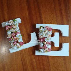 Bomboniere lettere personalizzabili con fiori - fuoriporta