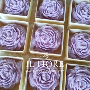 Bomboniera candela peonia Comunione e Cresima