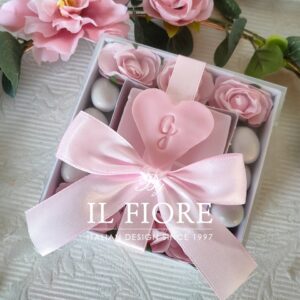 Bomboniere Battesimo CANDELA quadrata con fiori bimbo e bimba