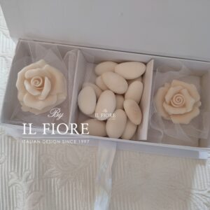 Bomboniere Matrimonio scatola portagioie con candele fiori rose