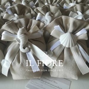 Bomboniera Matrimonio Sacchetto con Conchiglie e Cavalluccio Marino
