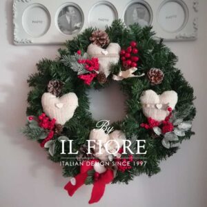 Ghirlande Natalizie con pino, cuore in stoffa e pigne