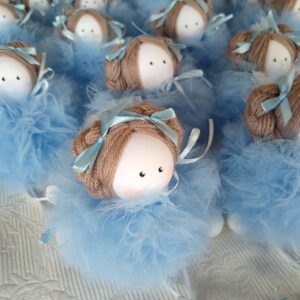 Bomboniere Cresima Bambola con Vestito in Tulle azzurro