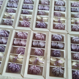 Bomboniere Comunione candele farfalla e fiori