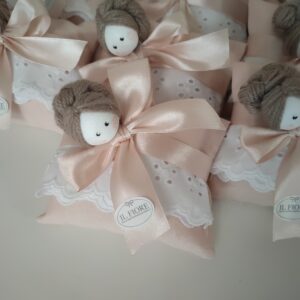 Bomboniere Battesimo sacchetto con merletto in Sangallo con bambolina