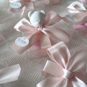 Bomboniera Battesimo bimbo e bimba scatolina trasparente con orsetto in gesso