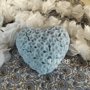 Bomboniere Battesimo candela azzurra Cuore con fiorellini