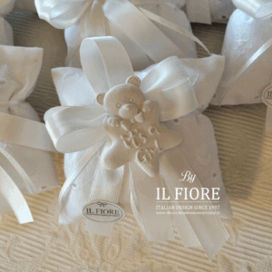 Bomboniere Battesimo cuscino portaconfetti Sangallo con orsetto