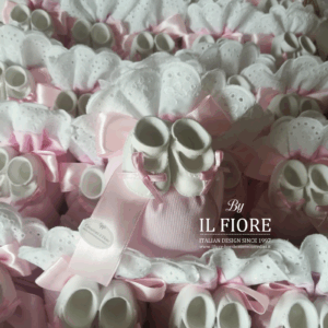 Bomboniere Battesimo bimba Sacchetto con San Gallo e scarpette.