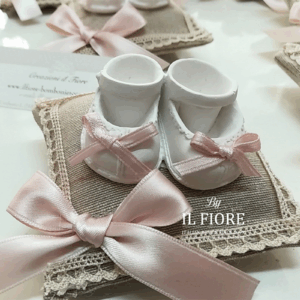 Bomboniere Battesimo bimba/bimbo cuscino Portaconfetti con scarpette