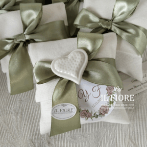 Bomboniera matrimonio cuore in ceramica e portaconfetti