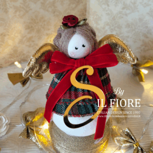 Palline Natalizie con bambolina personalizzabile con lettera dorata.