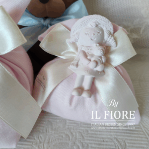 Bomboniere Battesimo bimba sacchetto con gessetto bambolina