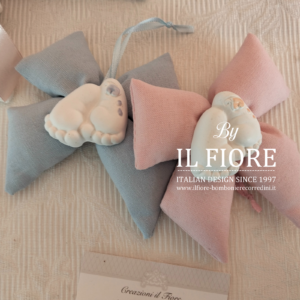 Bomboniera Battesimo PIEDINI bimba/o fiocco con calamita piedini.