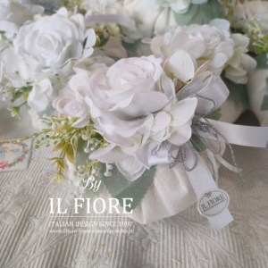 Bomboniere anniversario di Matrimonio puof con fiori profumatissimo