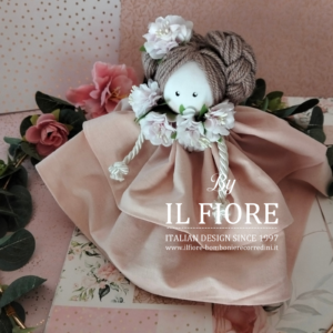 Bomboniera Comunione bambola con vestito e fiori