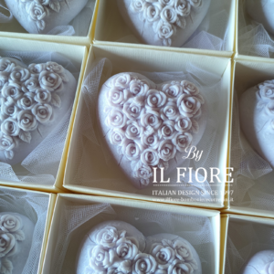Bomboniera Comunione candele cuore con roselline