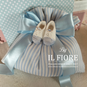 Bomboniere Battesimo bimbo Sacchetto con scarpette