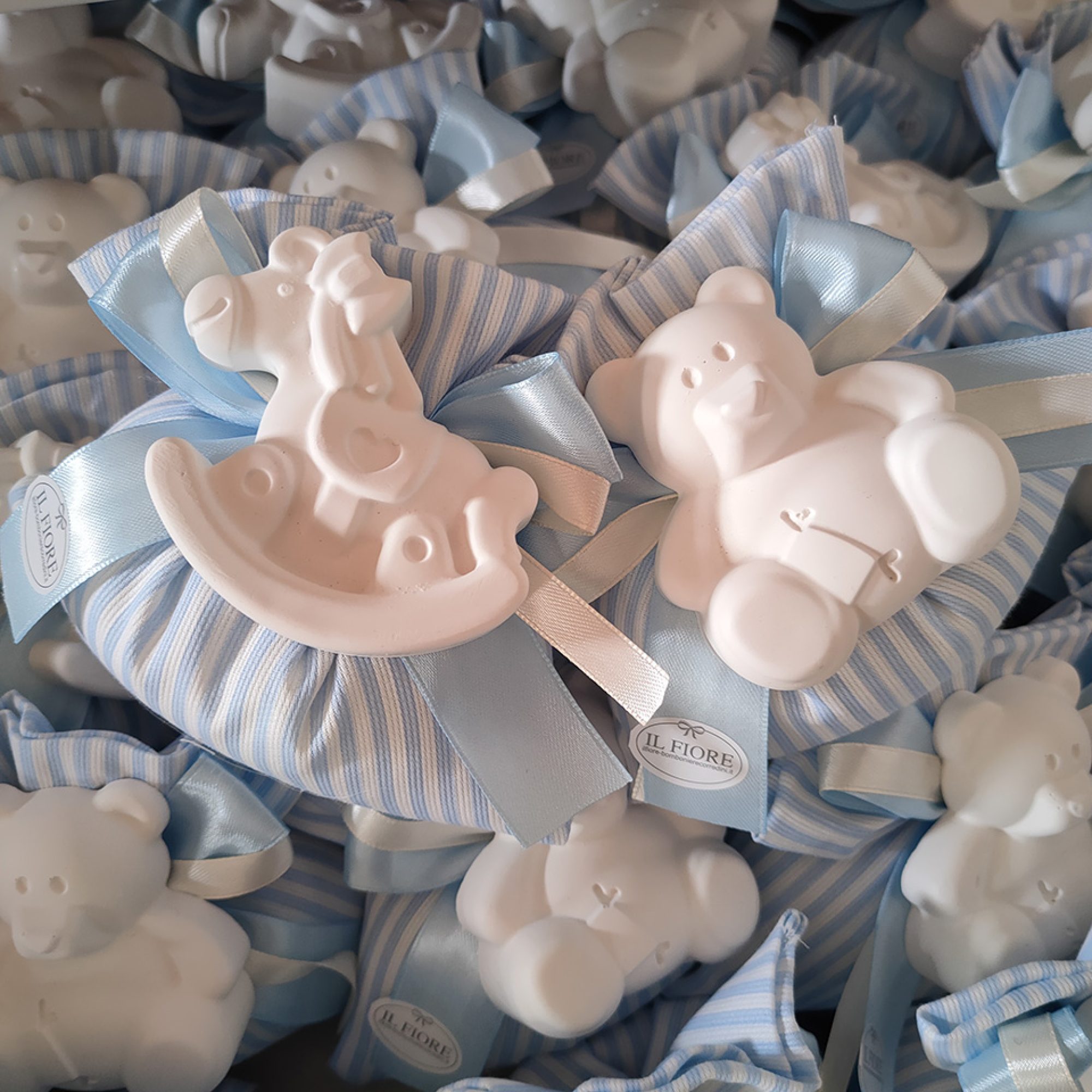 sacchetto porta confetti a righe con orsetto e cavalluccio