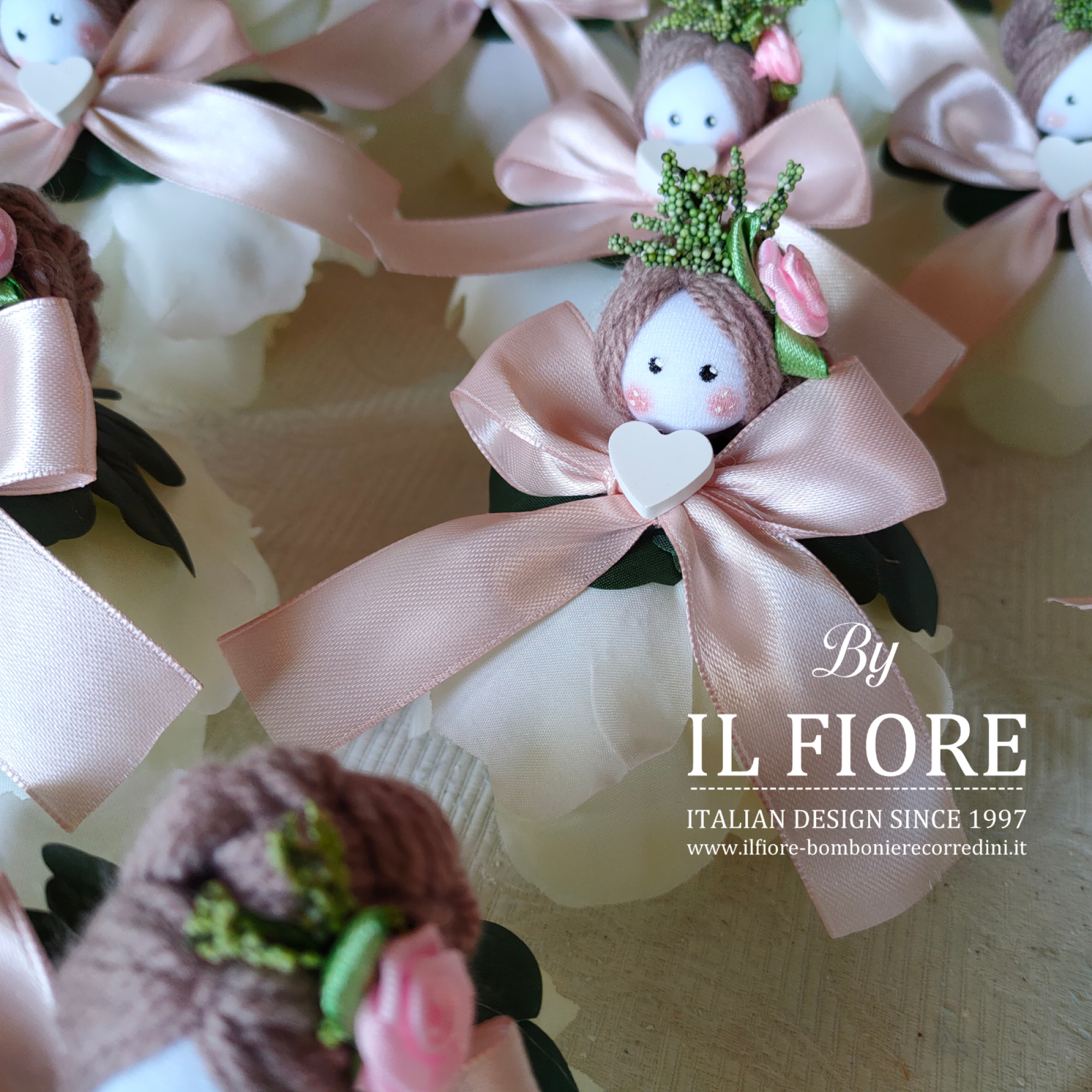 bomboniere battesimo bambolina fiore